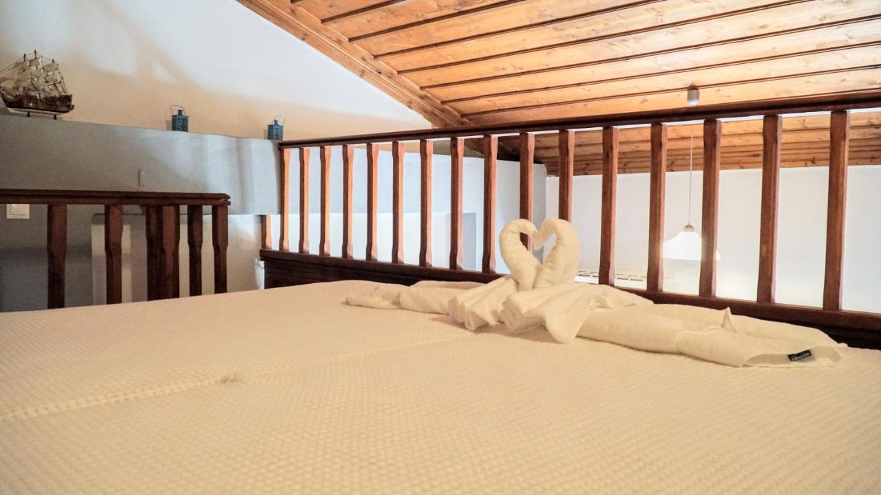 Cozy Apartments In Symi Center エクステリア 写真