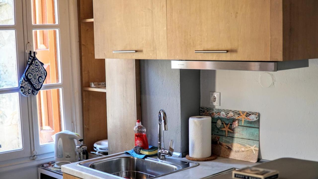 Cozy Apartments In Symi Center エクステリア 写真