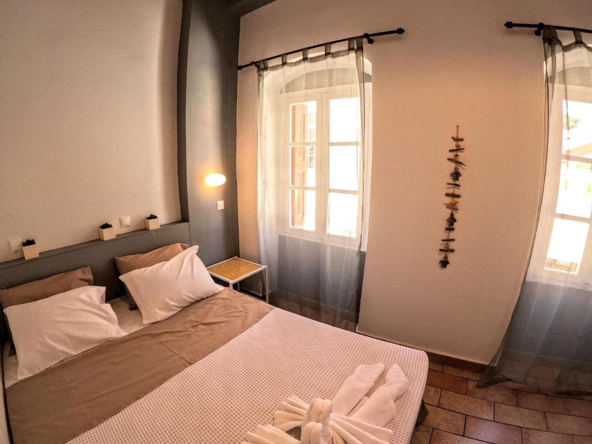 Cozy Apartments In Symi Center エクステリア 写真